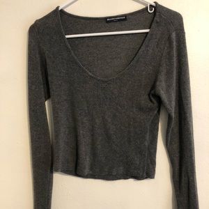 Grey long sleeve cropped